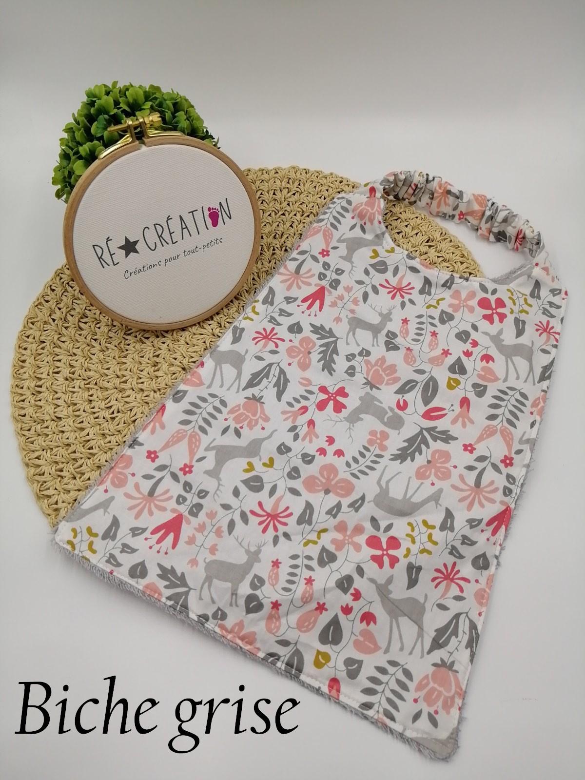Bavoir serviette maternelle biche grise 1