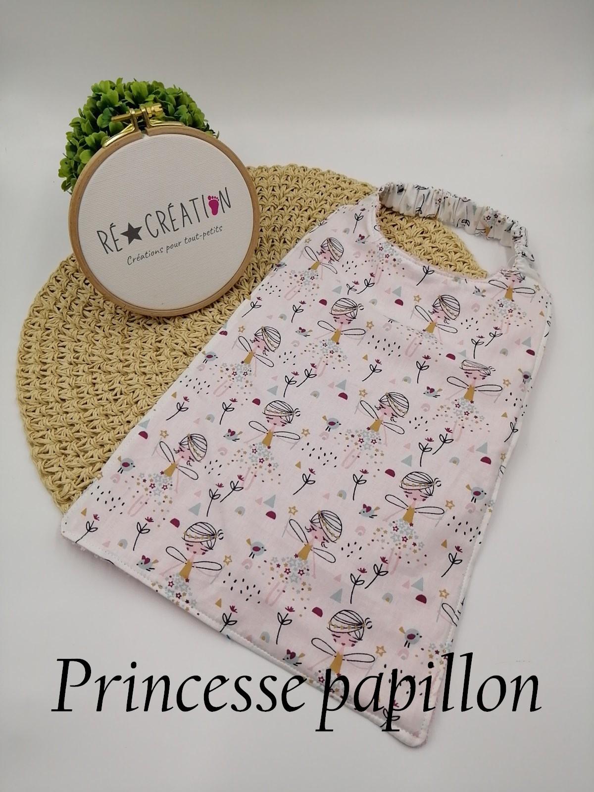 Bavoir serviette maternelle princesse papillon 1