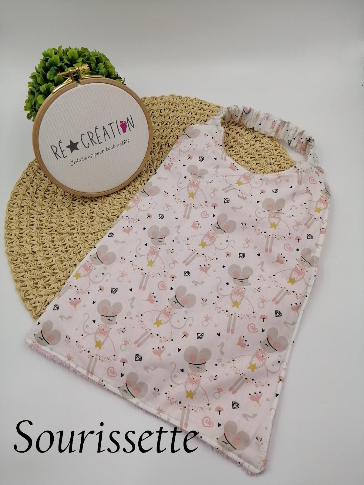 Bavoir serviette maternelle sourissette 1