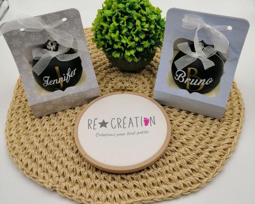 Boite cadeau boule de noel