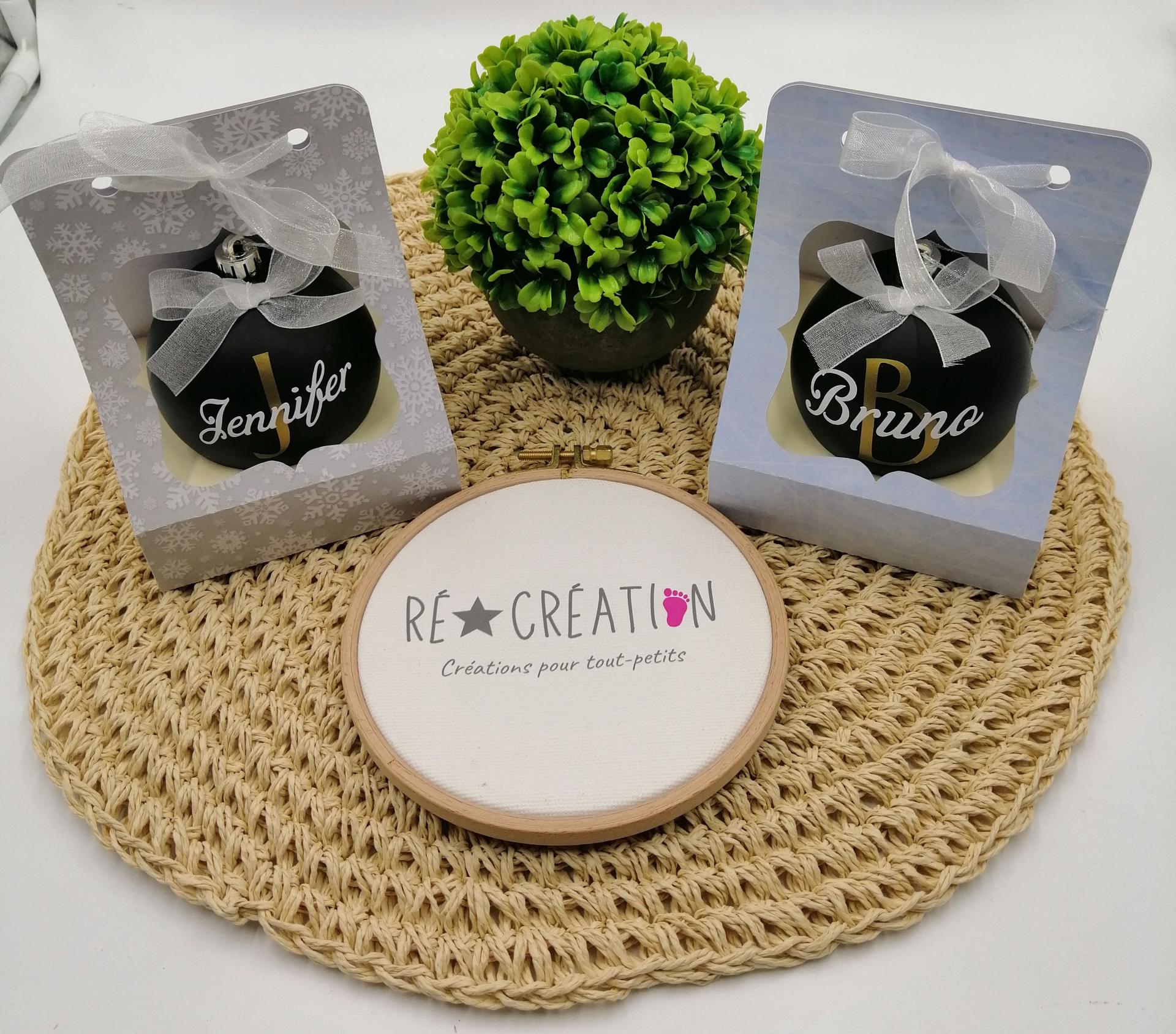 Boite cadeau boule de noel