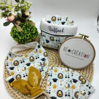 Coffret naissance lingettes bavoir anneau