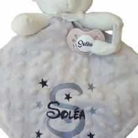 Doudou ourson taupe initiale